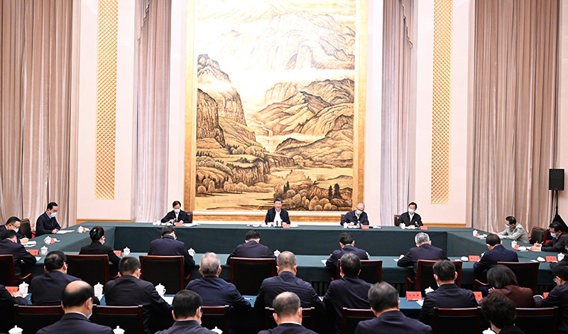 5月17日上午，中共中央總書記、國家主席、中央軍委主席習(xí)近平在陜西西安主持中國－中亞峰會前夕，專門聽取陜西省委和省政府工作匯報，發(fā)表了重要講話。