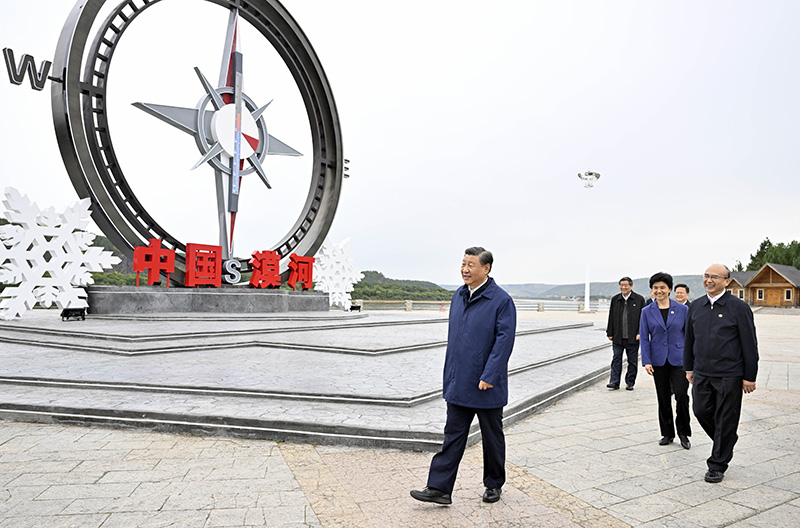 9月6日至8日，中共中央總書記、國家主席、中央軍委主席習(xí)近平在黑龍江考察。這是6日下午，習(xí)近平在大興安嶺地區(qū)漠河市北極村考察。